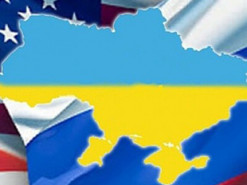 Белый дом призывает производителей микросхем готовиться к перебоям поставок материалов из России, что заденет и украинских экспортеров