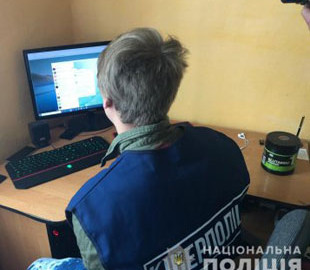 Поліція викрила хакера, який незаконно отримував доступ до персональної інформації користувачів