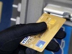 Банкоматы с «секретом»: как воруют деньги с ваших банковских карт