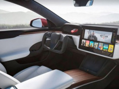 Новое рулевое колесо Tesla Model S Plaid оказалось неудобным при вождении