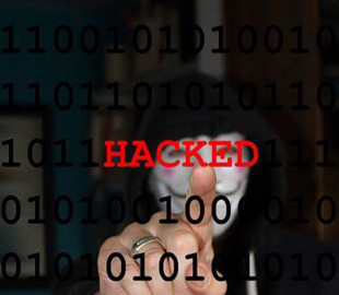 США расследуют кибератаку на спутниковый интернет во время вторжения России в Украину