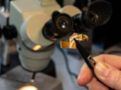 Лазеры позволят увеличить скорость интернета в тысячу раз