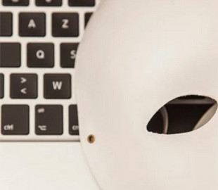 «Потрібно просто увімкнути телевізор». Журналісти BBC виявили сотні сайтів шахраїв, які наживаються на війні в Україні