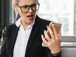 На абонентку Київстар з деактивованою SIM-картою оформили кредитів на 16 700 гривень - що вирішив суд