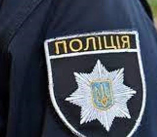 У довірливої жінки викрали гроші з банківської картки