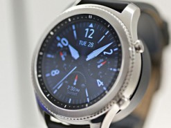 Swatch обвиняет Samsung в копировании циферблатов и требует более 100 млн долларов