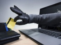 Мужчина перечислил мошенникам 4 тысячи гривен за виртуальную моторную лодку