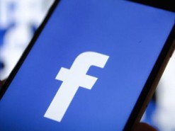 Facebook запретил публикации с намеком на секс: в сети ответили меткой карикатурой