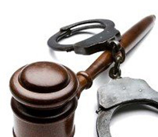 За збут психотропів і зберігання вогнепальної зброї на Житомирщині засудили чоловіка, а 45 тис грн застави передали ЗСУ