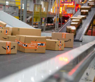 Amazon подав до суду на тисячі адміністраторів груп з Facebook