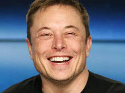 Илон Маск не упустил случая потроллить главу Amazon по поводу анонса лунного транспорта