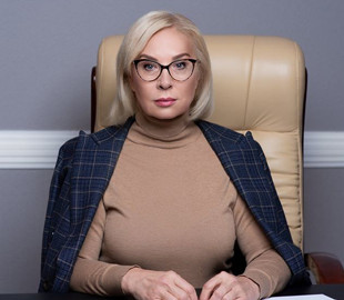 Денисова потребовала удалить с "Миротворца" данные девочки из Луганска, которую использует российская пропаганда