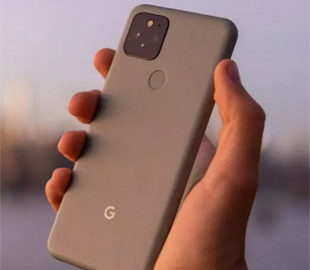 Google признала нормой отходящий от корпуса дисплей в флагманском Pixel 5