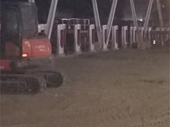 Tesla будує найбільшу станцію Supercharger в світі: опубліковані фото з будмайданчика