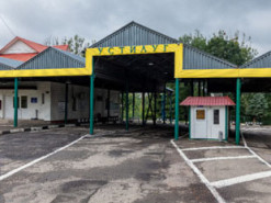 Через один з пунктів пропуску на кордоні з Польщею призупинять рух транспорту