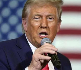 Білий дім змінює правила для журналістів: Bloomberg і Reuters без гарантованих місць