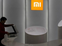 Xiaomi Mi 11 Pro получит загнутый по краям экран с отверстием под фронтальную камеру