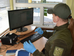 Украина значительно снизила стоимость электронных виз: что об этом известно