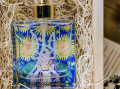 В Канаде выпустили парфюм "Слава Україні": часть денег с продажи направят Нацбанку Украины