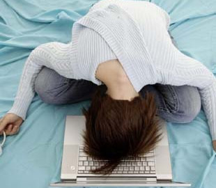 Лікарі розповіли про погрози здоров’ю через вигоряння на роботі