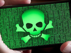 Вирусам подвластны все устройства: специалист рассказал, как защитить свой смартфон