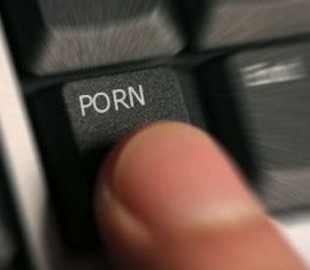 В Лисичанске полицейские разоблачили распространителя порнографии