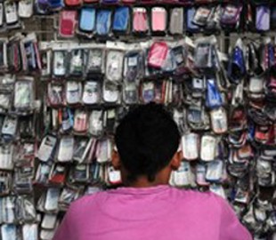 Резко вырос интерес к кнопочным мобильным телефонам