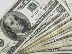 Купував техніку за фальшиві долари: у Києві БЕБ викрило шахрая