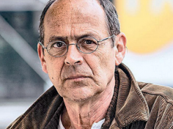 Философ Бернар Стиглер: «Технологии с каждым днем делают нас глупее»