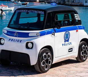 Электрический Citroen Ami заступил на службу в полицию