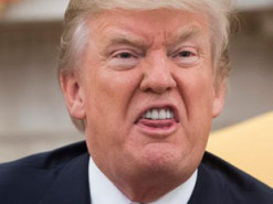 Трамп назвал себя «одиноким воином», его высмеяли в социальной сети