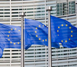 ЄС закликав соцмережі зробити прозорішою боротьбу з фейками про коронавірус