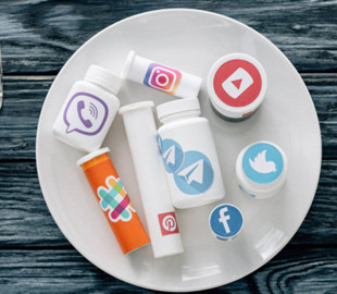 Больше всего украинцы доверяют информации из социальных сетей - опрос