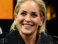 Шерон Стоун заблокировали на сайте знакомств