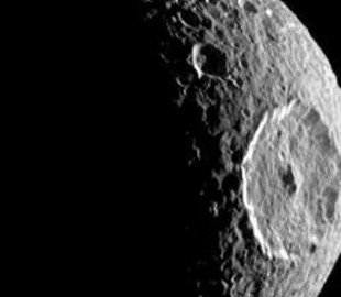 В NASA показали ледяную "Звезду смерти"