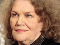 Ліна Костенко не пропонувала перейменовувати станції метро у Києві