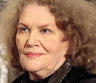 Ліна Костенко не пропонувала перейменовувати станції метро у Києві