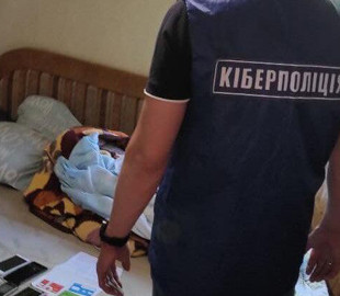 Фейковые морепродукты: в Бердянске задержали интернет-мошенников