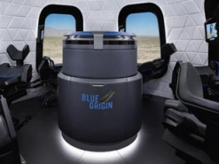 Безос получил лицензию на полеты в космос с людьми на борту