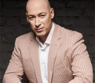 Кошевого с волосами видели, Яму с прической - тоже. А как насчет Дмитрия Гордона? Фото