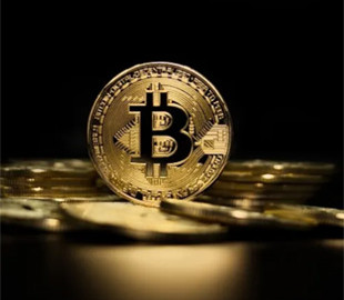 Студент КНУ заволодів понад $160 000 через махінації з криптовалютою