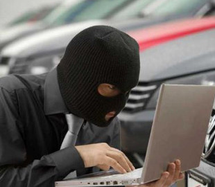 Мужчина перечислил мошенникам 283 тысячи гривен за виртуальный автомобиль