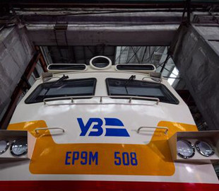 Голова "Укрзалізниці" розповів, скільки людей, свійських тварин та гуманітарних вантажів перевезла компанія з 24 лютого