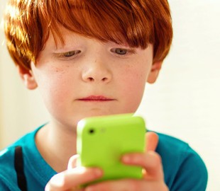 В Калифорнии школьникам хотят запретить смартфоны