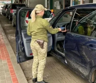 У Держприкордонслужбі назвали умову для виїзду з України чоловіків із подвійним громадянством