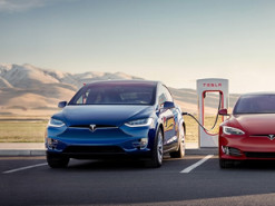 Tesla позволила заряжать любые электромобили на станциях Supercharger