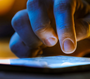 iPhone будет уведомлять пользователя о неоригинальных деталях