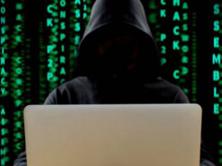 "Джо Байден" подписал электронную петицию в Украине. В Госспецсвязи заявили об атаке хакеров