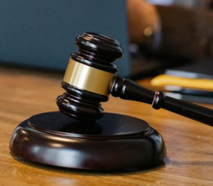 "Зливали" дані про ЗСУ, підпалювали автівки: на Харківщині засудили компанію з трьох зрадників