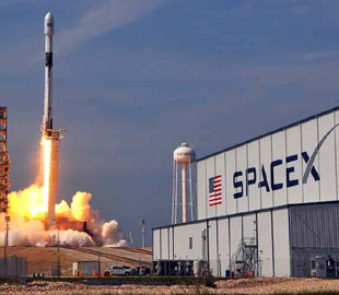 В SpaceX запланировали запуск 60 спутников на 1 и 2 октября